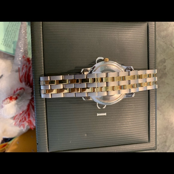 Gucci watch - Picture 3 of 4